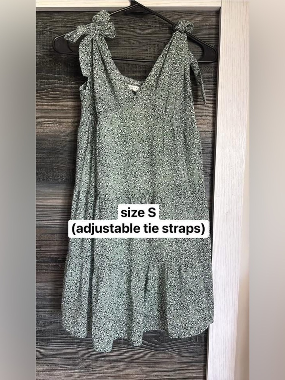 Green Floral Tie-Shoulder Sundress